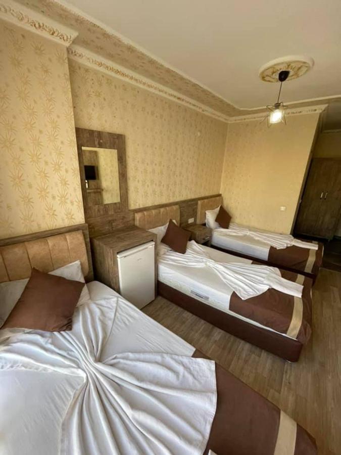 Oezguer Hotel Antalya Eksteriør bilde