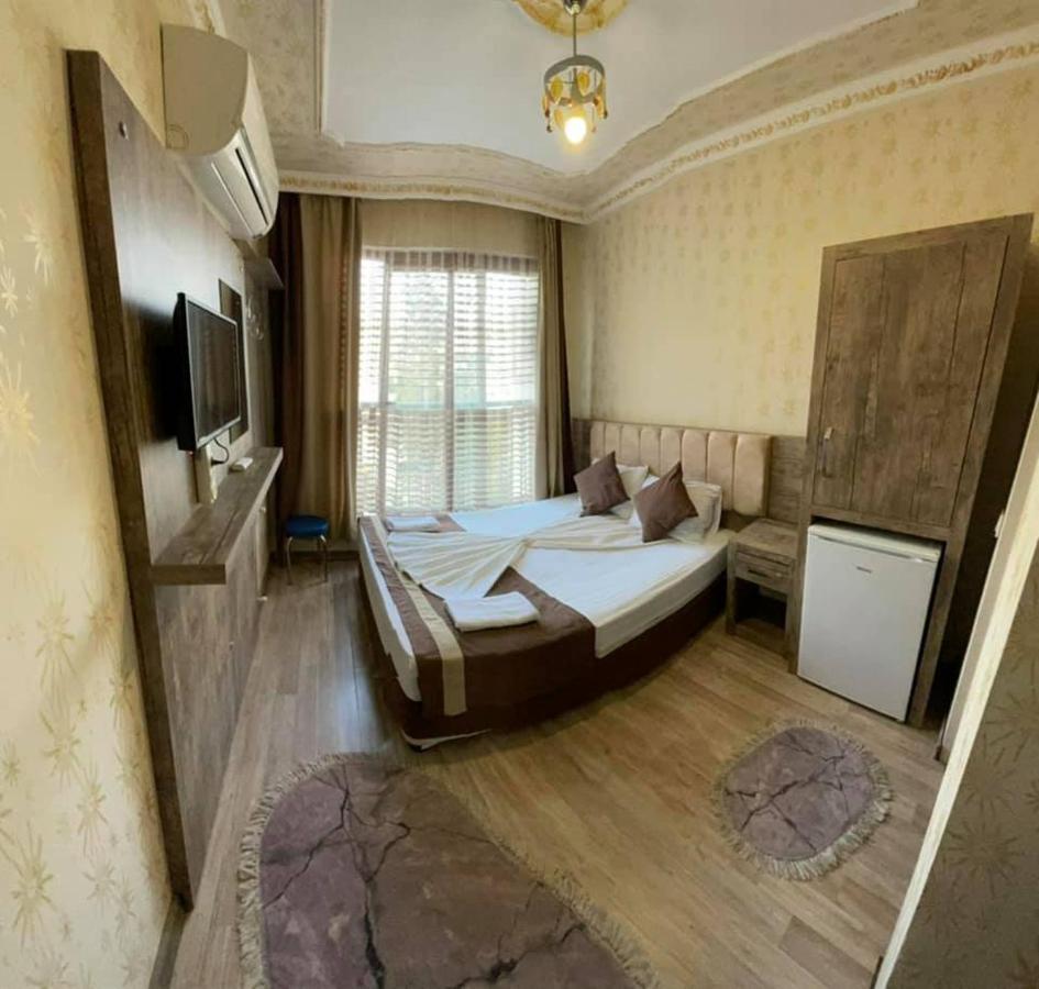 Oezguer Hotel Antalya Eksteriør bilde