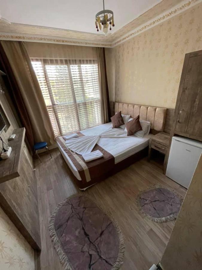 Oezguer Hotel Antalya Eksteriør bilde