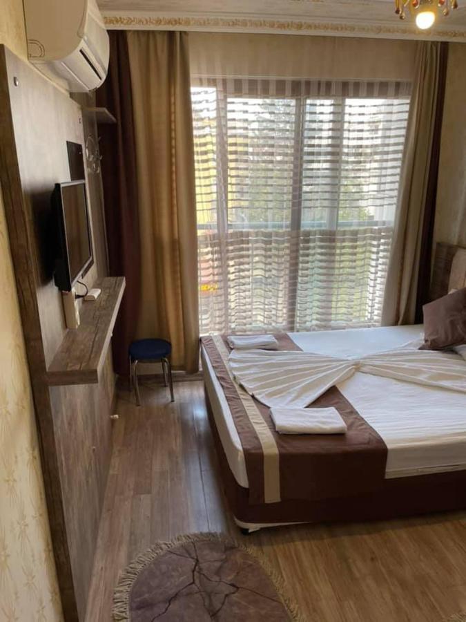 Oezguer Hotel Antalya Eksteriør bilde