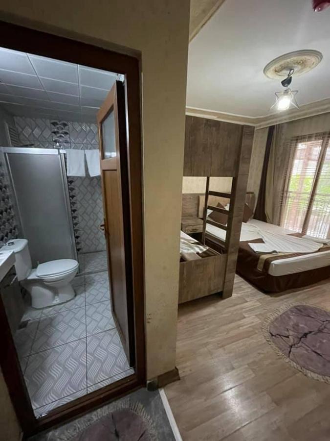Oezguer Hotel Antalya Eksteriør bilde