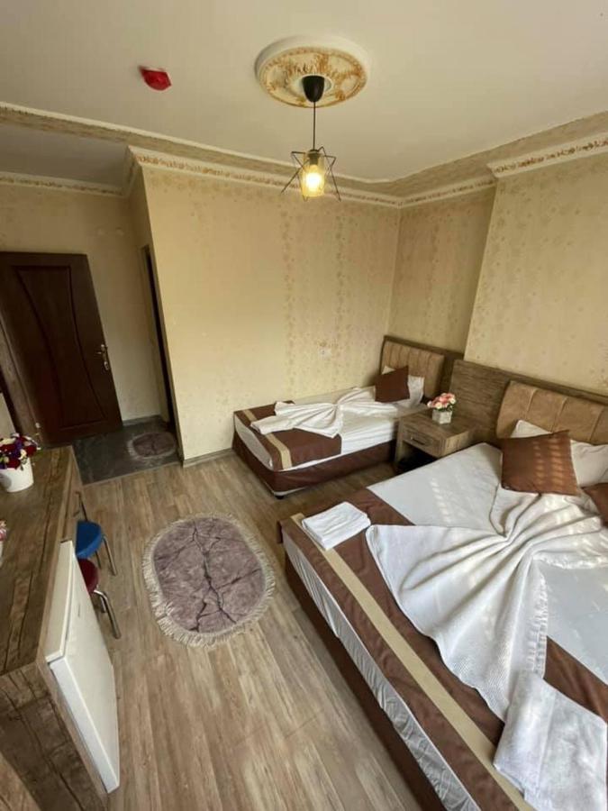 Oezguer Hotel Antalya Eksteriør bilde